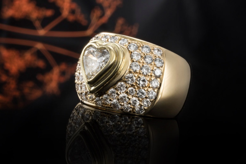 Herz Diamant Ring mit Brillanten Gelbgold 750 Goldschmiedearbeit Massiv 