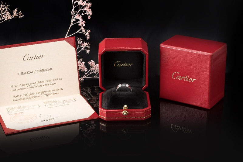 Cartier Love Ring mit 6 Diamanten in 750er Weißgold Großes Modell 51 OVP 