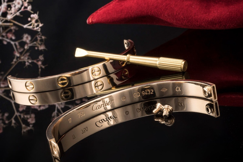 Cartier Love Armreif Armband Bracelet Klassisch 750er Roségold Größe 17 