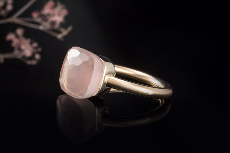 Pomellato Nudo Ring Classic mit Rosenquarz in 750er Roségold Gelbgold 