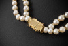 Akoya Perlenkette 2 Adler Collier mit Diamanten und Rubin 750er Gelbgold 