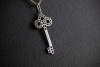 Tiffany & Co. Keys Anhänger Fleur de Lis Schlüssel Platin mit Diamanten 