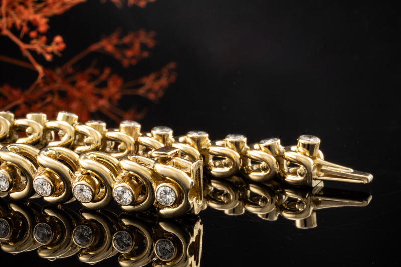 Van Cleef & Arpels Armband Vintage Tennisarmband mit Diamanten Gelbgold 