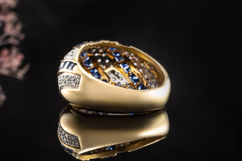 Ring Saphir Carré Traum mit Diamanten in Gelbgold 750 Goldschmiedearbeit 