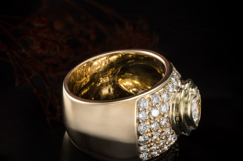 Herz Diamant Ring mit Brillanten Gelbgold 750 Goldschmiedearbeit Massiv 