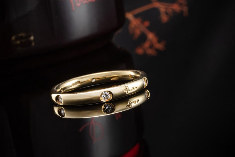 Pomellato Ring Bandring mit 6 Diamanten rundum in 750er Gelbgold OVP 