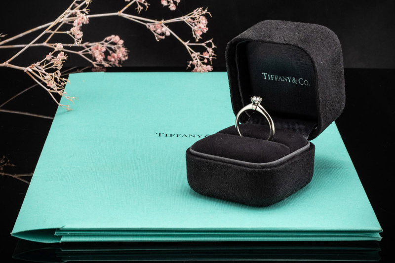 Tiffany & Co Solitär Ring Setting mit Diamant Brillant 0,28 Ct in Platin 