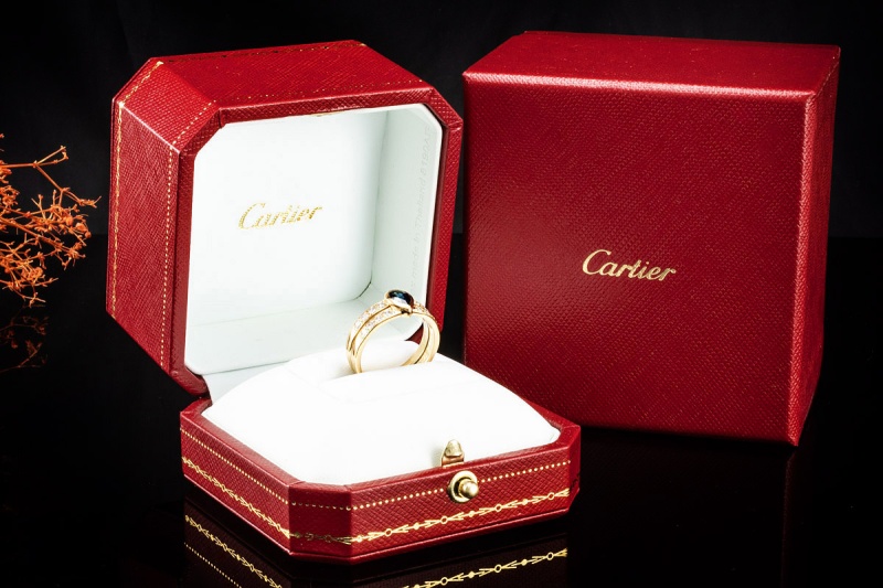 Cartier Paris Ring mit Saphir Tropfen und Diamanten in Gelbgold 750 OVP 